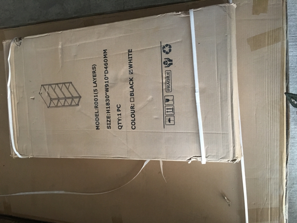 Metal shelves packing